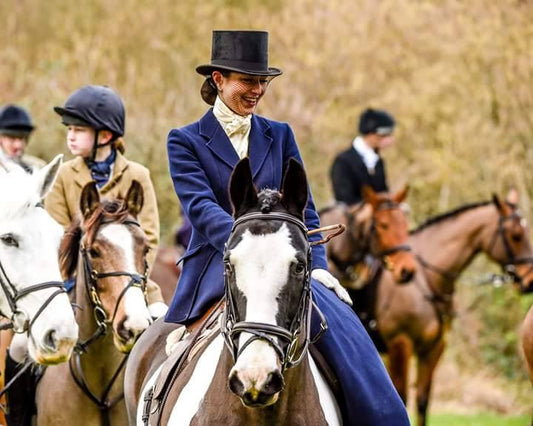 Chloe Gunn & The Cow Pony