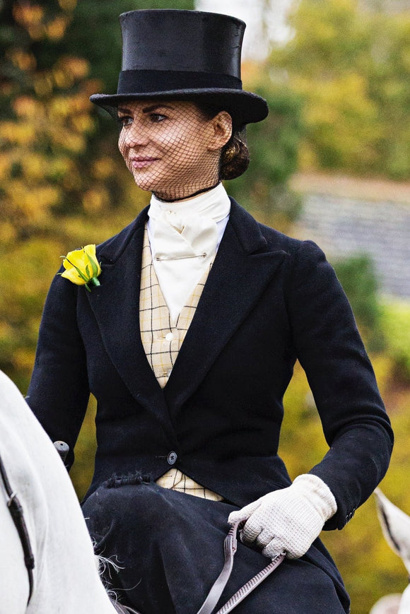 Side Saddle Veil - Black
