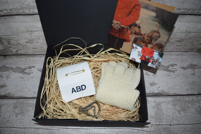 Personalised Stock & Gloves Hunting Gift Box
